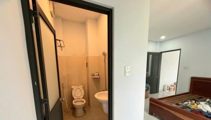 Bán gấp- Giảm sâu -Nhà 2 tầng mới đẹp, hẻm Ô tô, Trung tâm Thủ Đức